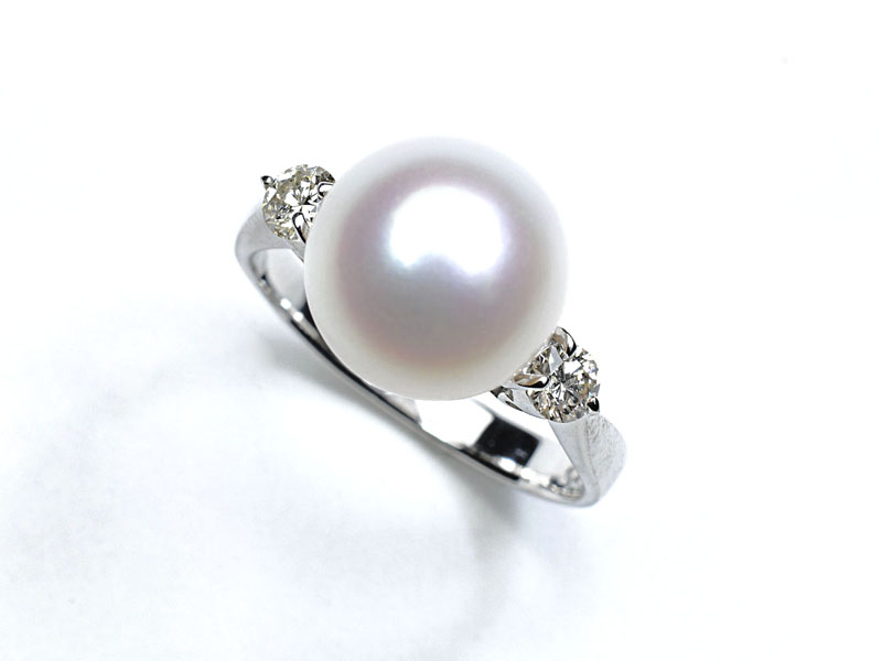 オーロラ花珠真珠リング(指輪)（9ミリ以上【9.5ミリ以上も有】無調色・プラチナ900 ダイヤ合計0.2カラット）