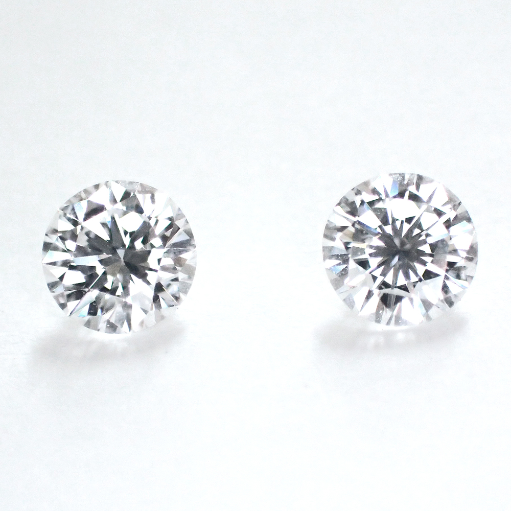 ペアダイヤルース ピアス用(枠加工込み)（0.217ct 0.205ct(合計0.422ct)・Fカラー・SI-1・GOOD/VERYGOOD）2枚目