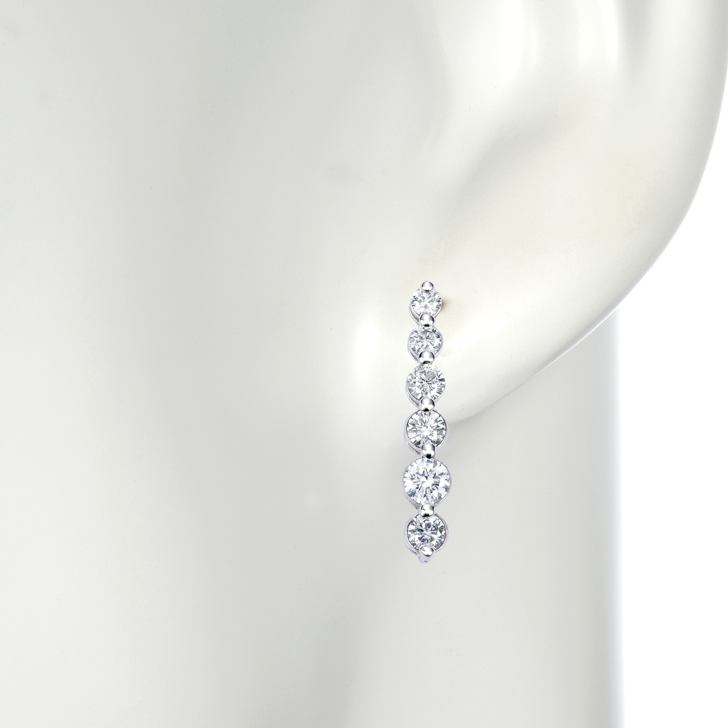 プラチナ ダイヤモンド ピアス（合計0.6ct） | 真珠卸 ダイヤモンド直