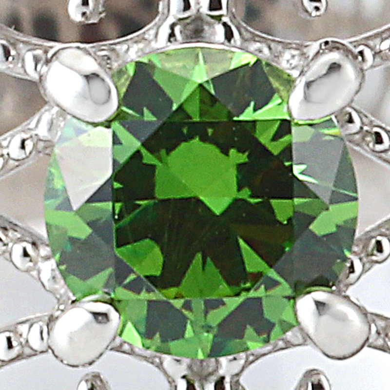 鮮やかで深い色合いと強い輝き