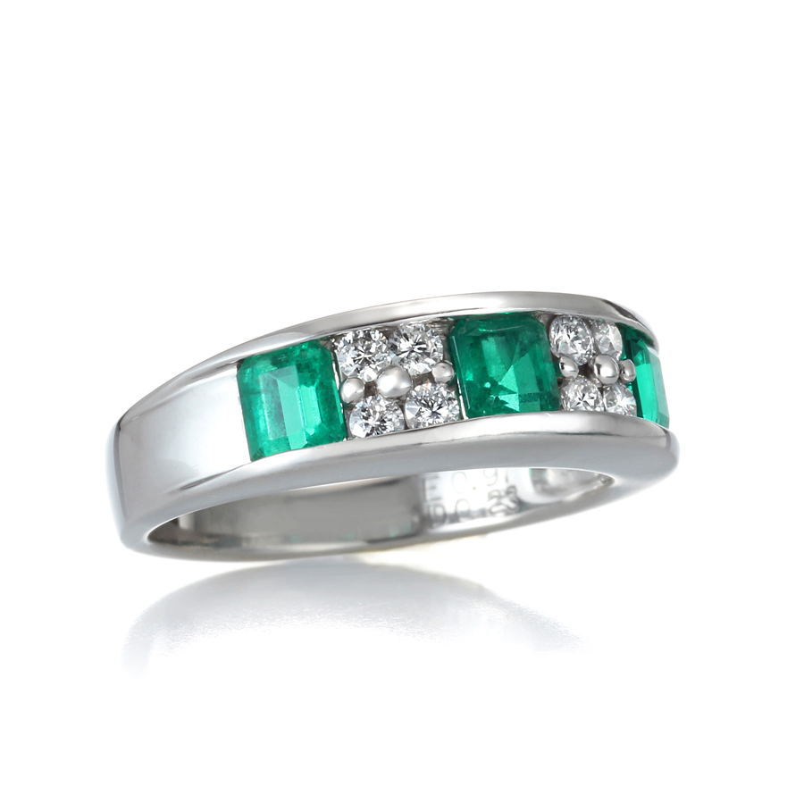 プラチナ エメラルド ダイヤモンド リング（EM0.97ct D0.23ct）3枚目