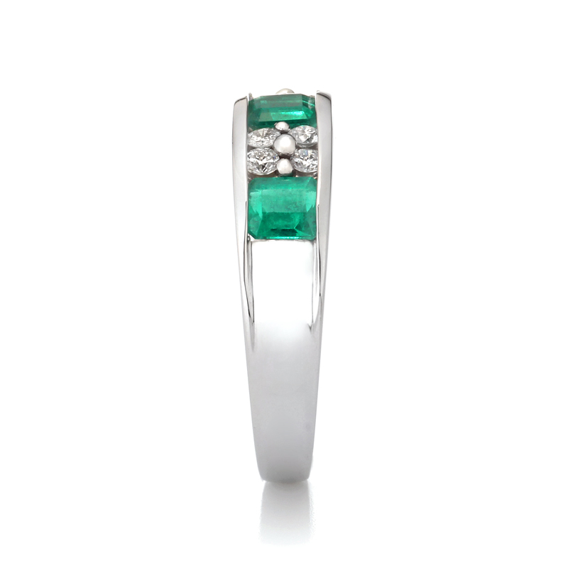 プラチナ エメラルド ダイヤモンド リング（EM0.97ct D0.23ct）7枚目