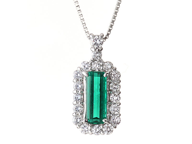 プラチナ エメラルド ダイヤモンド ネックレス（E0.40ct D0.26ct）