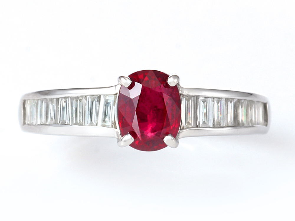 プラチナ ルビー ダイヤモンド リング（R1.07ct D0.37ct・非加熱 ピジョンブラッド）