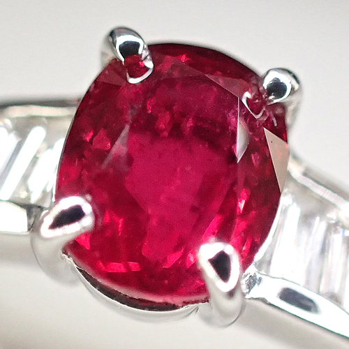 プラチナ ルビー ダイヤモンド リング（R1.07ct D0.37ct・非加熱 ピジョンブラッド）2枚目