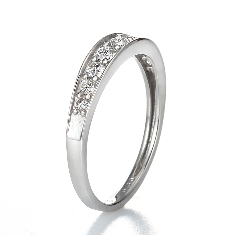 プラチナ製　エタニティリング 9石（合計0.3ct・SIクラス）5枚目