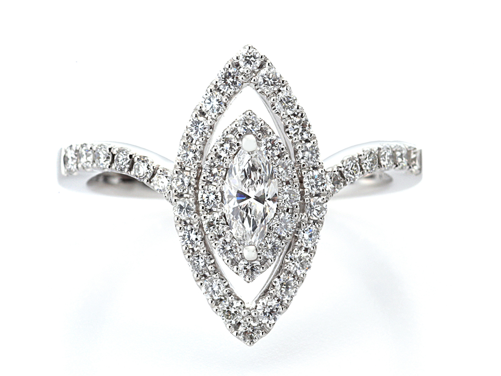 プラチナ ダイヤモンド リング(中石0.198ct 脇石0.46ct・Eカラー・SI-2クラス・マーキスカット)
