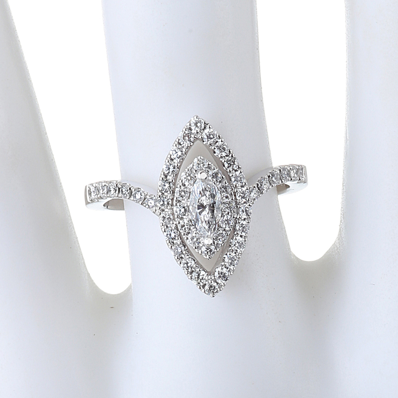 プラチナ ダイヤモンド リング(中石0.198ct 脇石0.46ct・Eカラー・SI-2クラス・マーキスカット)9枚目