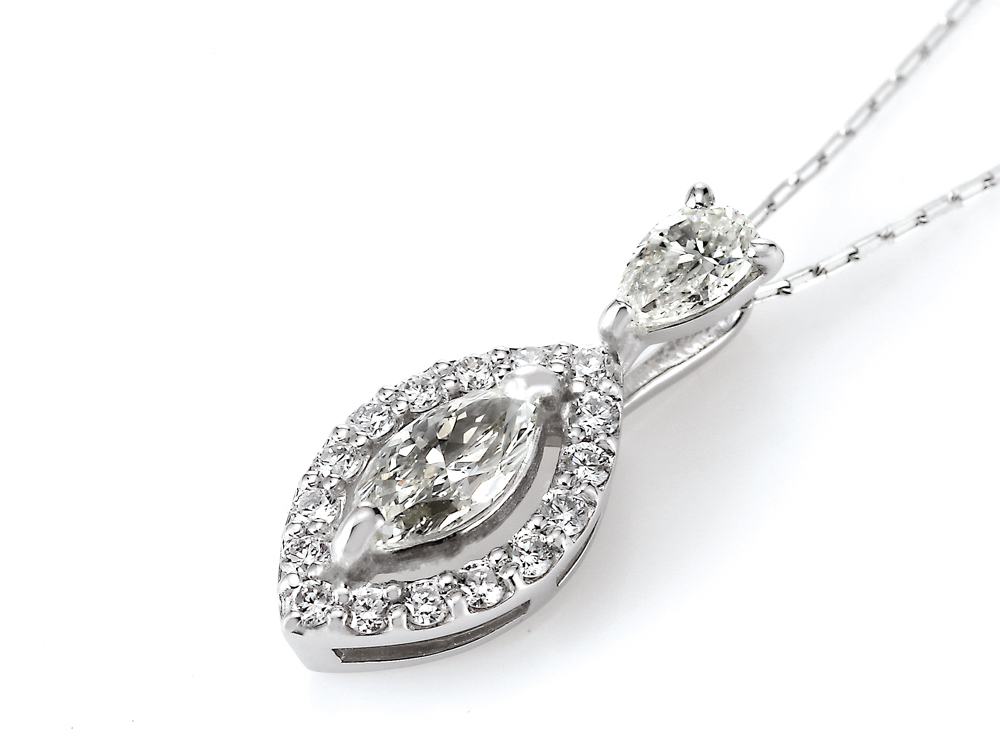 プラチナ ダイヤモンド ネックレス（合計0.3ct）