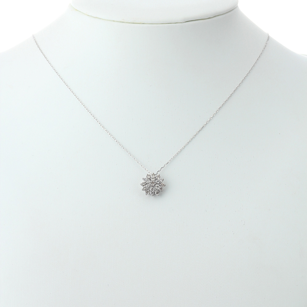 K18WG ダイヤモンド ペンダントネックレス（合計0.5ct）8枚目